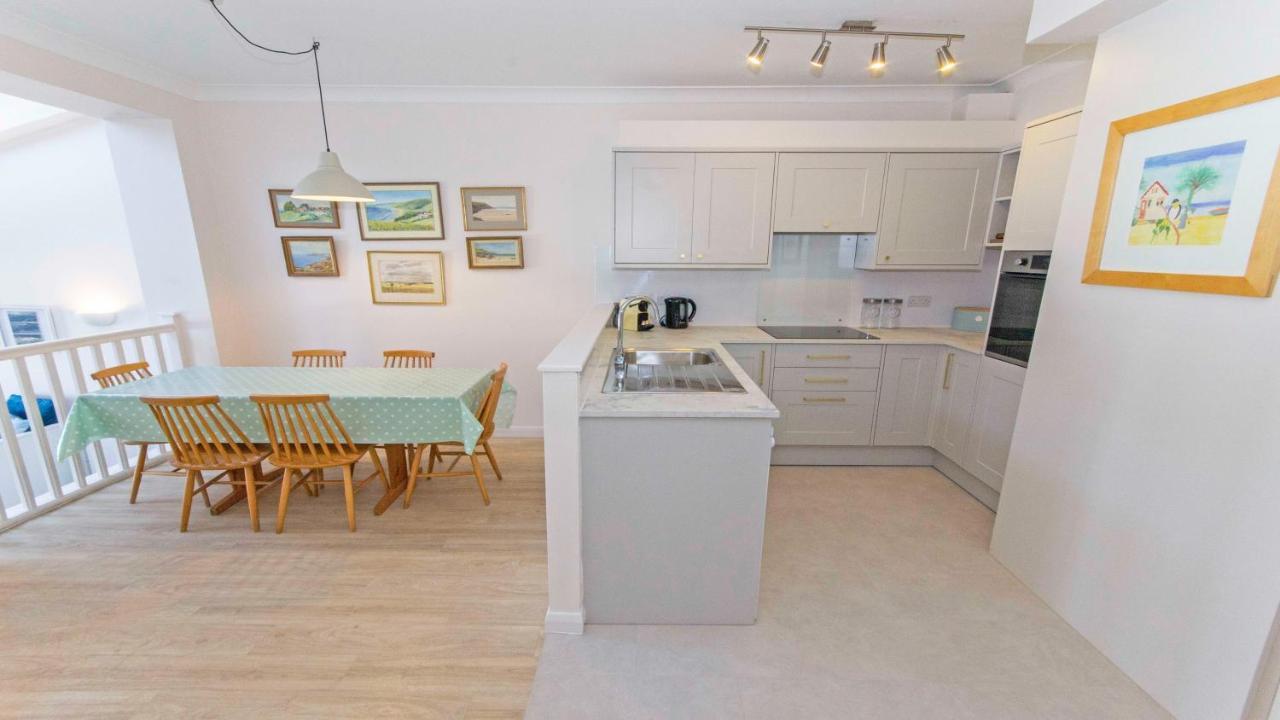 Clifton Court Apt 16 With Indoor Heated Pool & Sea Views ครอยด์ ภายนอก รูปภาพ
