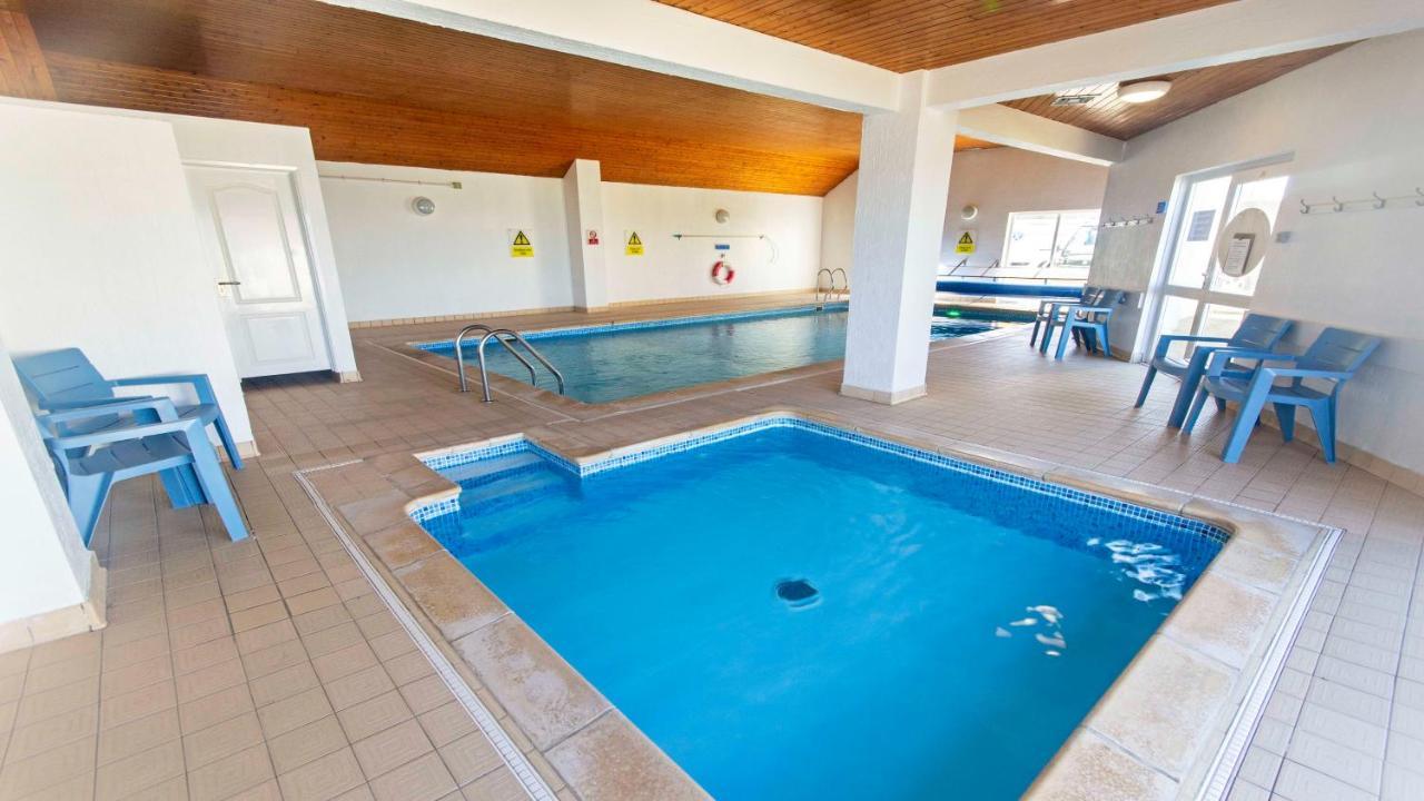 Clifton Court Apt 16 With Indoor Heated Pool & Sea Views ครอยด์ ภายนอก รูปภาพ